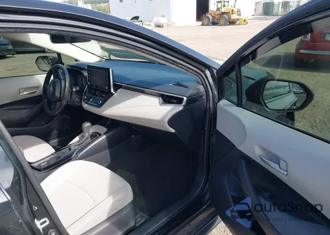 2020 Toyota Corolla Le z USA, uszkodzony, nr VIN JTDEPRAE1LJ013984